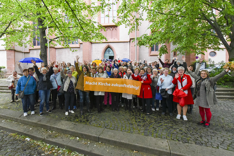 Protest in Mainz - für eine zukunftsfähige Kirche.