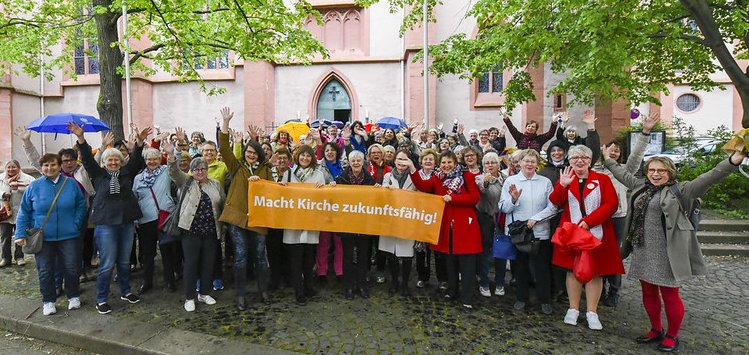 Protest in Mainz - für eine zukunftsfähige Kirche.